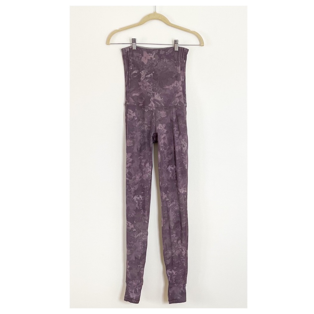 Lululemon Hug Your Core Super High Rise Tight 28” Reversible Leggings Size 6 - Picture 8 of 10